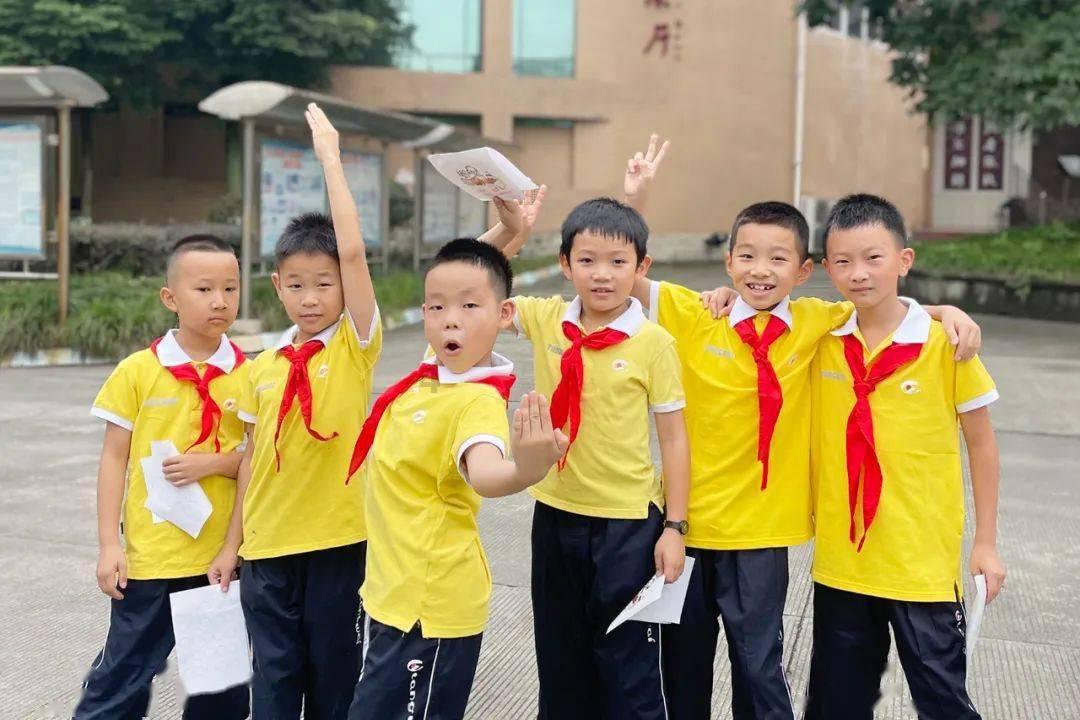 校园追星变形记