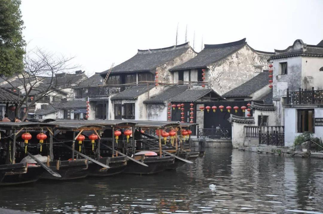 为推动高质量发展可持续振兴贡献智慧和力量 人大代表审议省人大常委会工作报告和“两院”工作报告